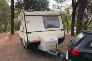 Waarom een retro caravan de perfecte uitvalsbasis is voor een roadtrip door Nederland